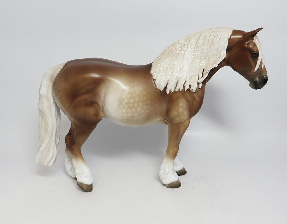 PASSING FANCY-OOAK CREAMY SORREL BUNNY MODEL HORSE BY SHERYL LEISURE 1-5-18