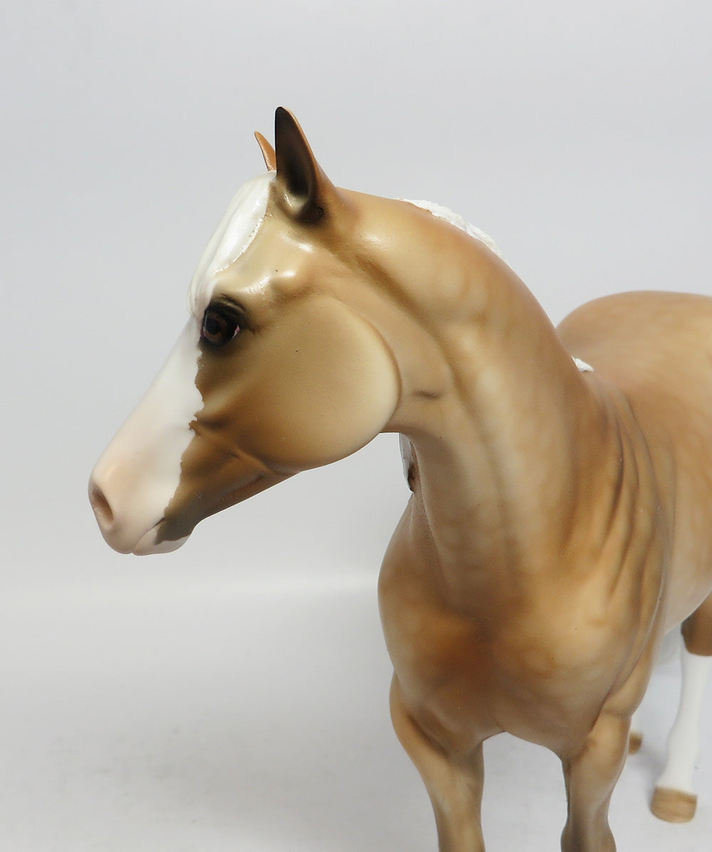 SMACK TALK-OOAK PALOMINO ISH MODEL HORSE SUPER BOWL SALE 2018