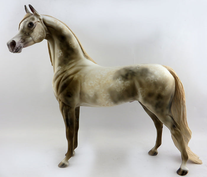 GAME OF THRONES-OOAK DAPPLE CHESTNUT ARABIAN MODEL HORSE BY AL 1/13