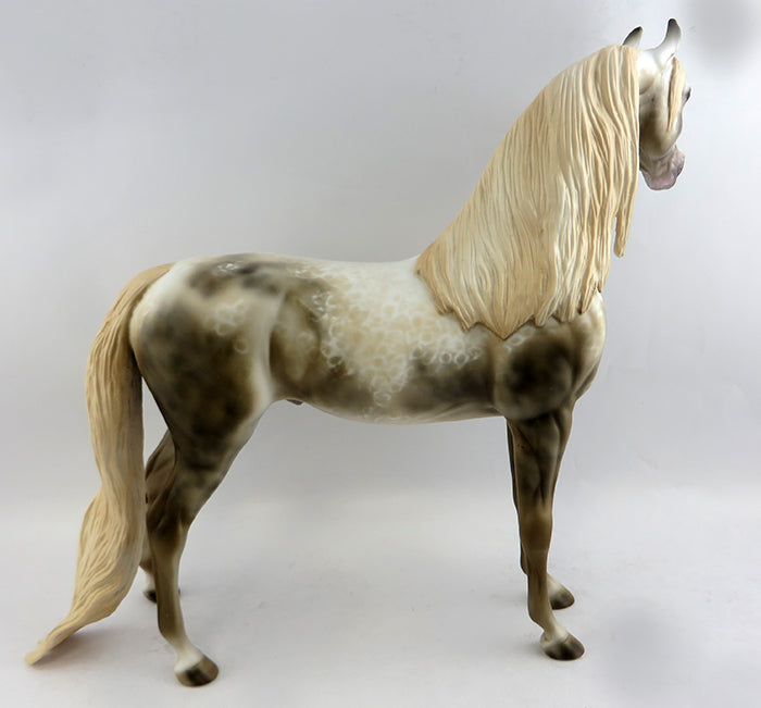 GAME OF THRONES-OOAK DAPPLE CHESTNUT ARABIAN MODEL HORSE BY AL 1/13