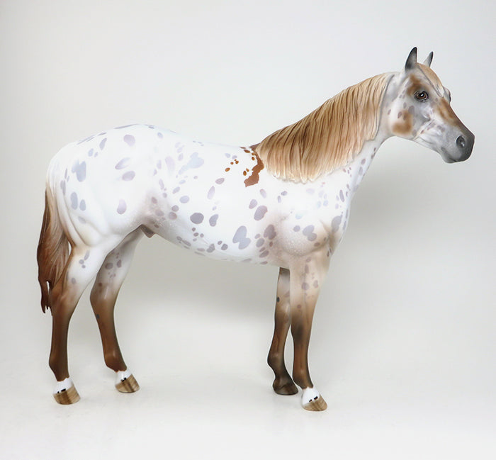 ISH MODEL HORSE