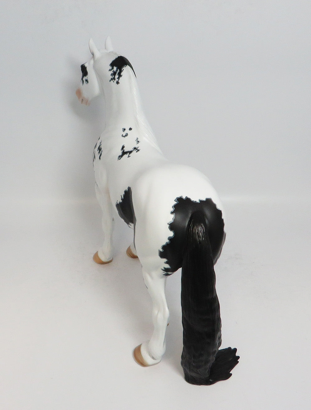 REPLAY - OOAK BLACK MAPPED PINTO STANDING DRAFT MODEL HORSE BY DAWN SUPER BOWL SALE 2018