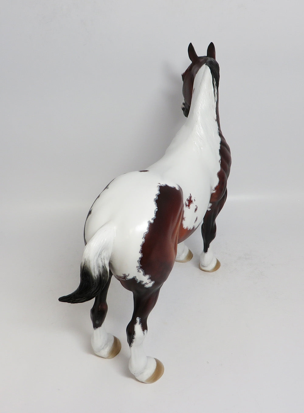 DREAMIN' OUT LOUD-OOAK DAPPLE BAY PINTO STANDING DRAFTER W/ MAPPING MODEL HORSE EA 2018