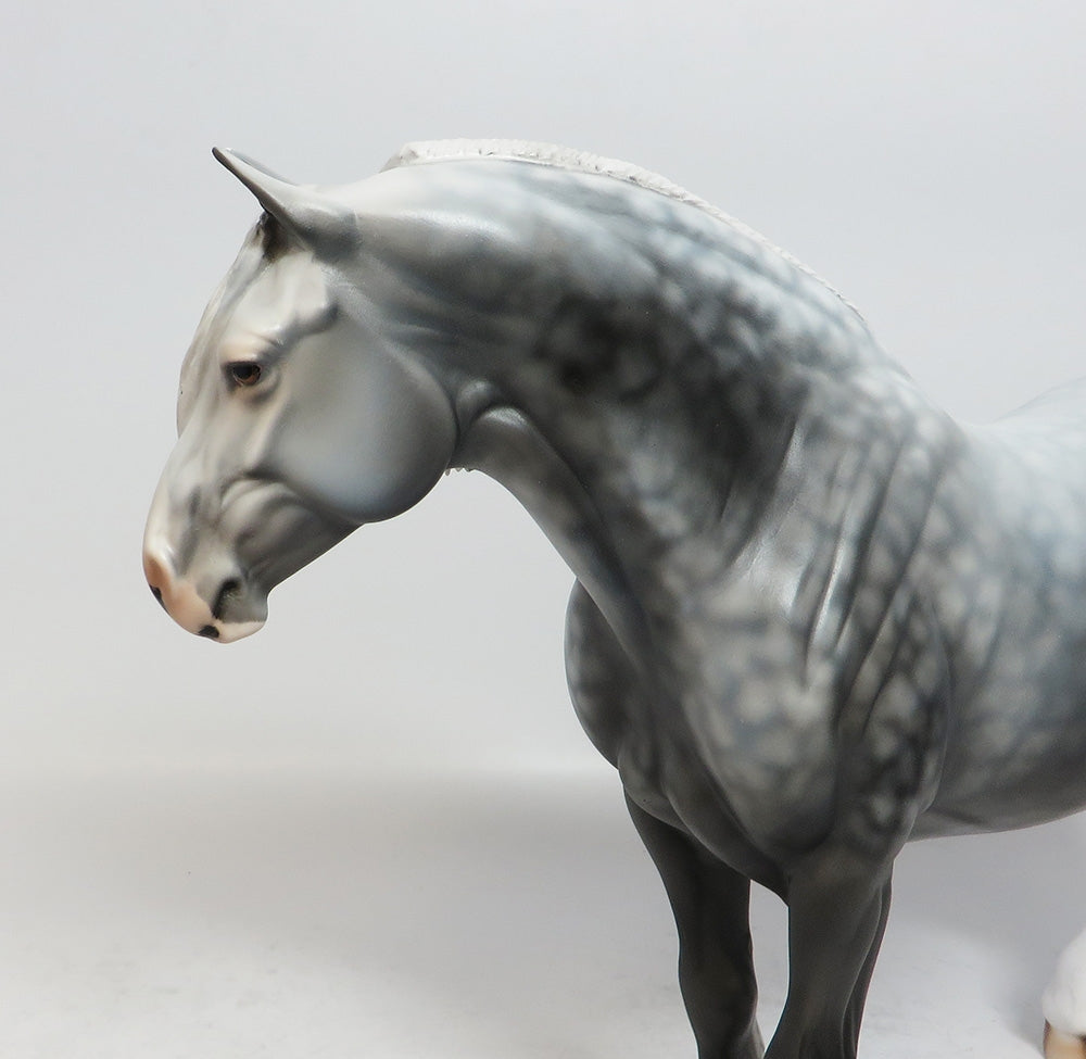 BELLE OF THE BALL-OOAK STAR DAPPLE GREY BUNNY MODEL HORSE MWF 2018