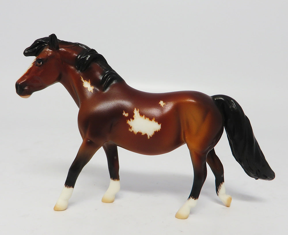 FRENCH FRY-OOAK PONY BAY ETCHED PAINT MODEL HORSE EQ 2017