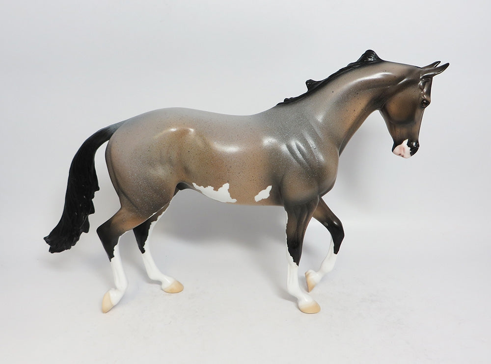 HANSON-LE-4 ROAN PAINT THOROUGHBRED MODEL HORSE BY DAWN QUICK SUPER BOWL 2018