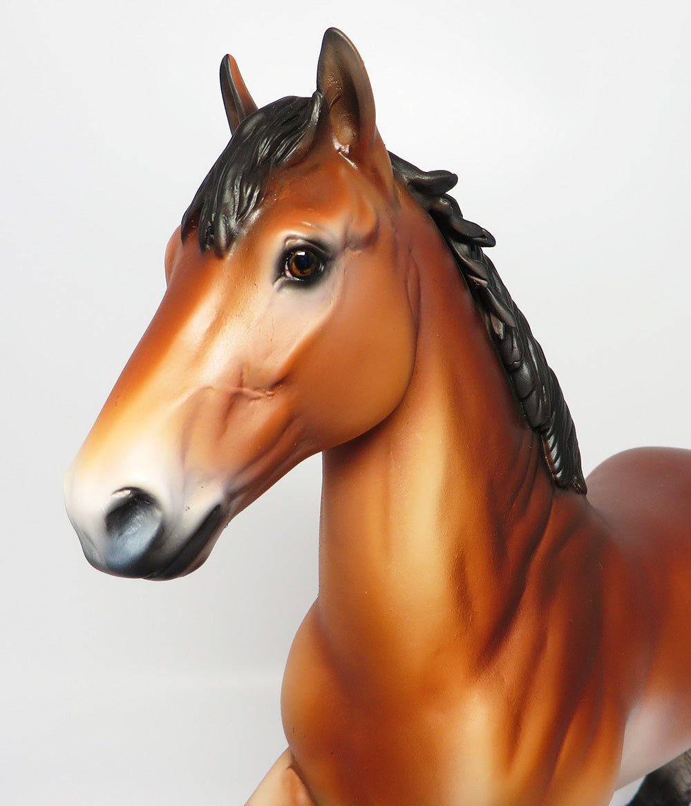 GATEWAY-OOAK PENGRE TROTTING DRAFTER MODEL HORSE