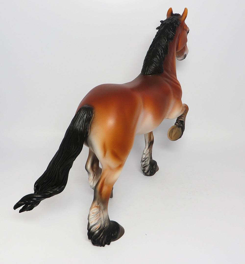 GATEWAY-OOAK PENGRE TROTTING DRAFTER MODEL HORSE