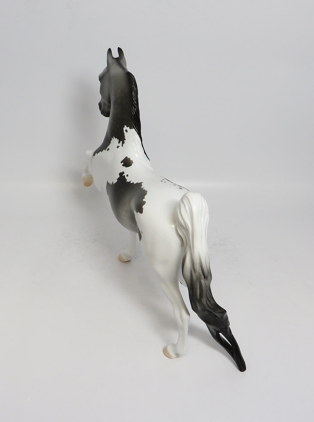 NIVEN-LE-4 GREY PAINT SADDLE BRED MODEL HORSE SUPER BOWL SALE 2018