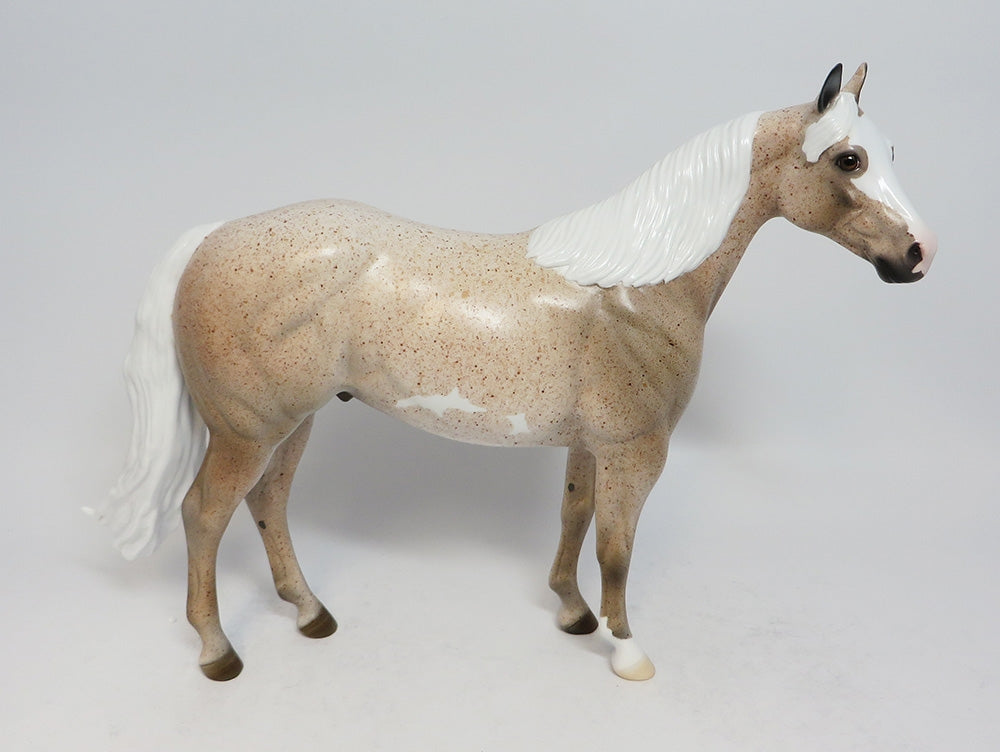 ULLA-LE-5 CHESTNUT ROAN PAINT ISH MODEL HORSE SUPER BOWL SALE 2018