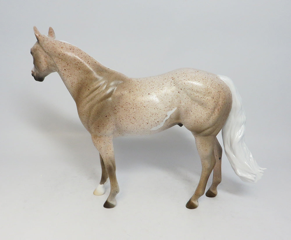 ULLA-LE-5 CHESTNUT ROAN PAINT ISH MODEL HORSE SUPER BOWL SALE 2018