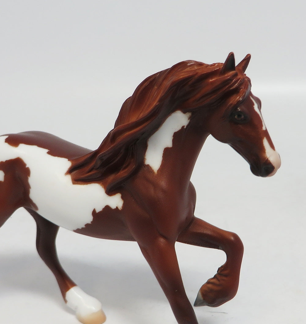 DALARY-OOAK CHESTNUT PAINT FRESIAN CHIP MODEL HORSE SUPER BOWL SALE 2018