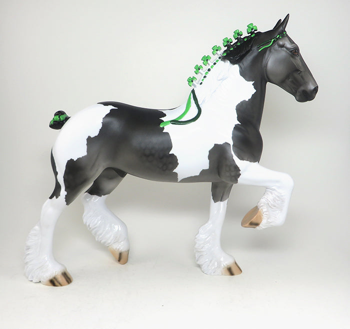 DRAFT MODEL HORSE