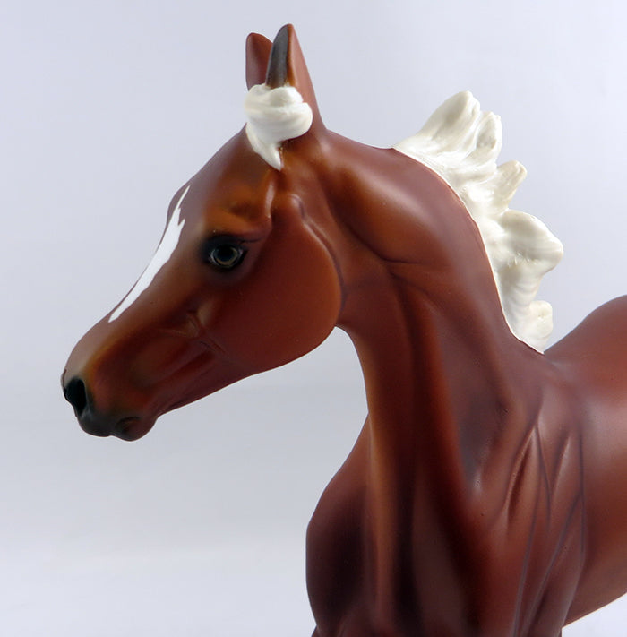 CHESSY-OOAK CHESTNUT ARABIAN YEARLING MODEL HORSE 1/26