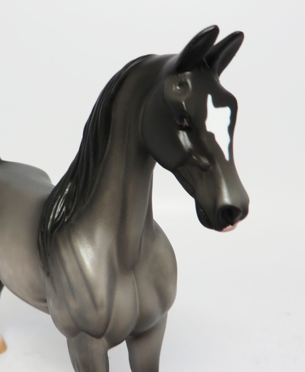 APPALACHIAN TRAIL-OOAK DAPPLED DARK GREY PEBBLES SADDLEBRED MODEL HORSE EQ 2017