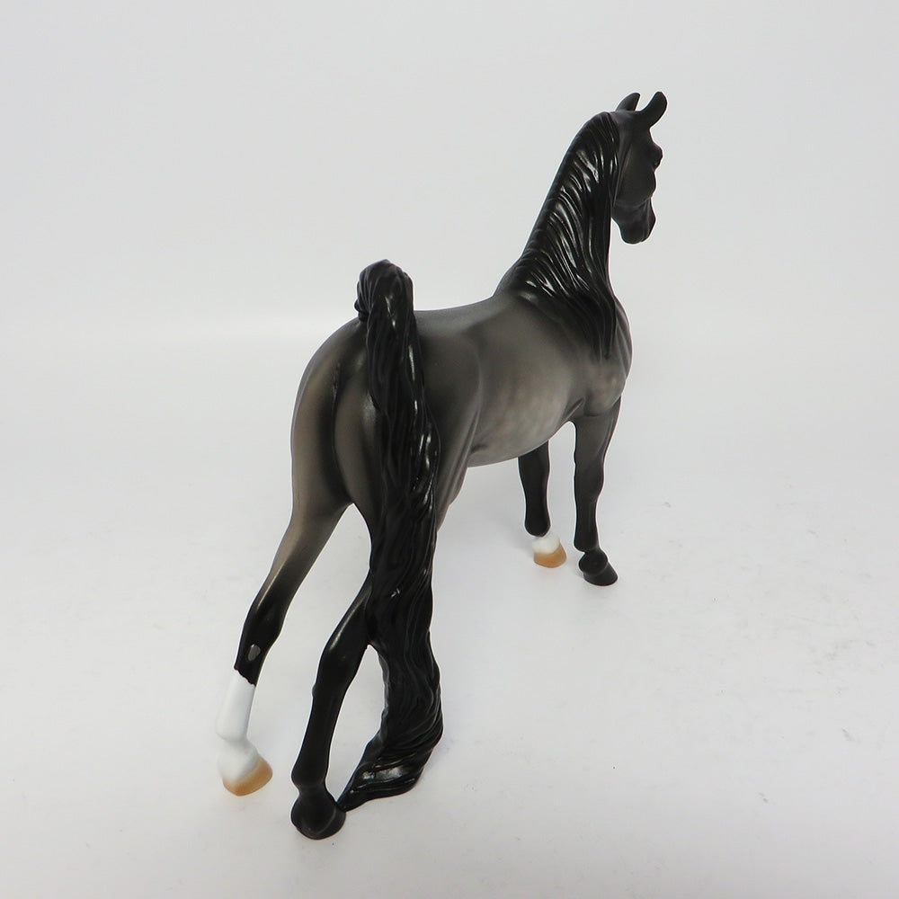 APPALACHIAN TRAIL-OOAK DAPPLED DARK GREY PEBBLES SADDLEBRED MODEL HORSE EQ 2017