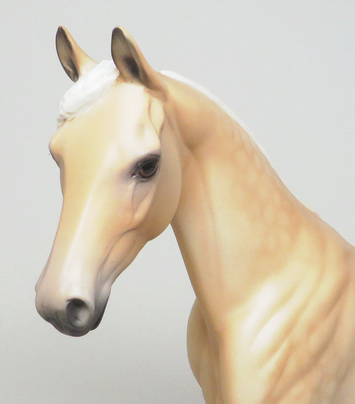 SPRING A MA THING - DAPPLED PALOMINO PONY MODEL HORSE - 3/11