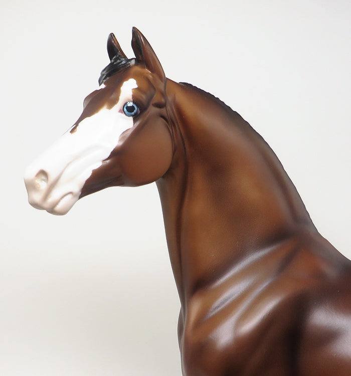 REGAL HEART- OOAK BAY MORGAN MODEL HORSE 3/8
