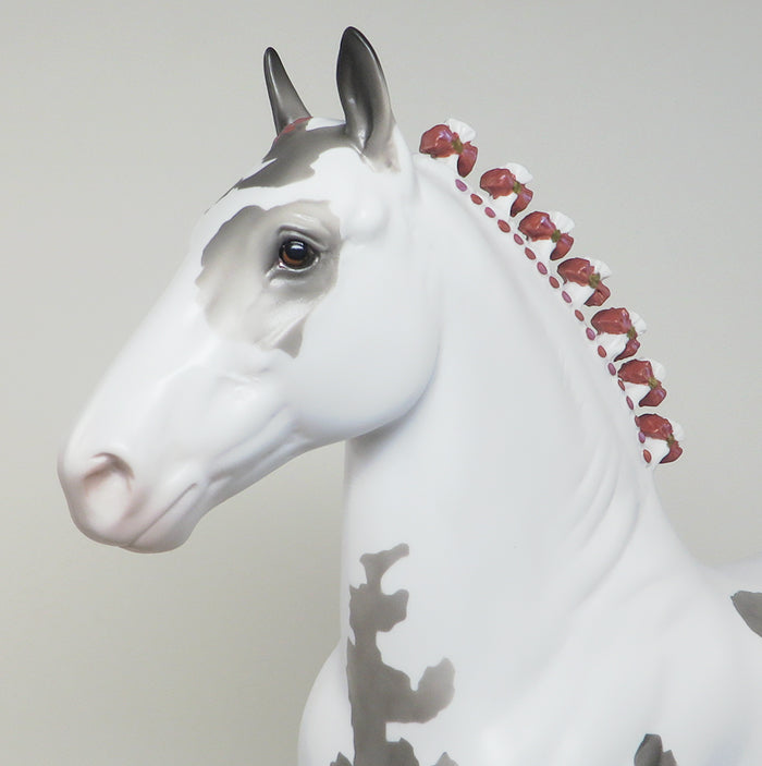 CUSTOM MODEL HORSE