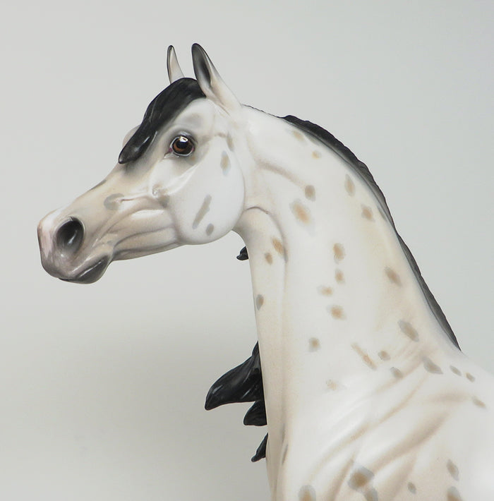 ps fantasia one of a kind buckskin model horse