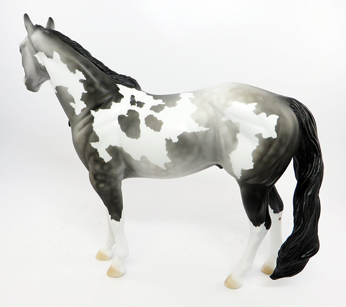 model horse showing