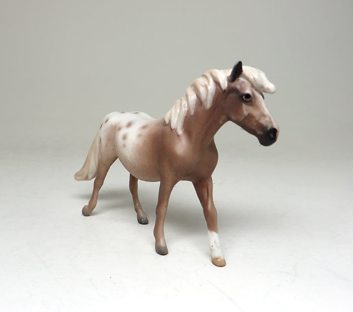 MODEL HORSE