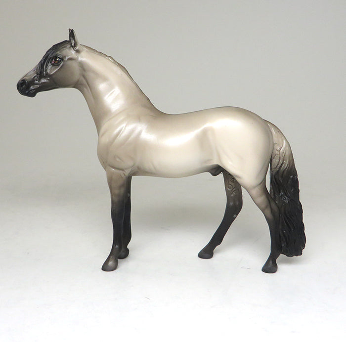 LIMITED EDITION MODEL HORSE