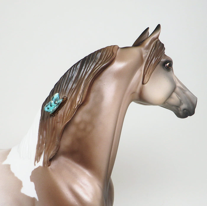 chestnut roan paint morgan model horse