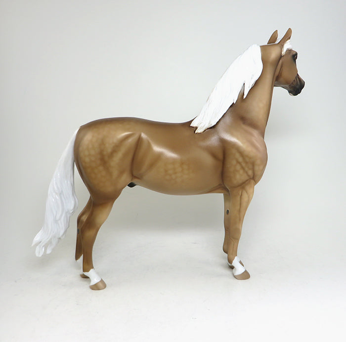 lsq model horse