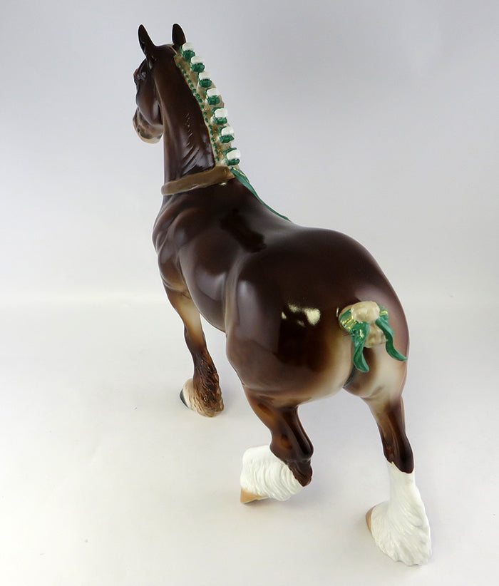 TIN SOLDIER-LE4 DARK SORREL TROTTING DRAFTER MODEL HORSE EQ 2016 7/28