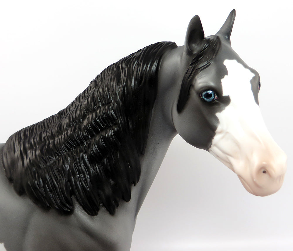 DERRY-OOAK DAPPLE GREY PINTO ISH MODEL HORSE 3/10