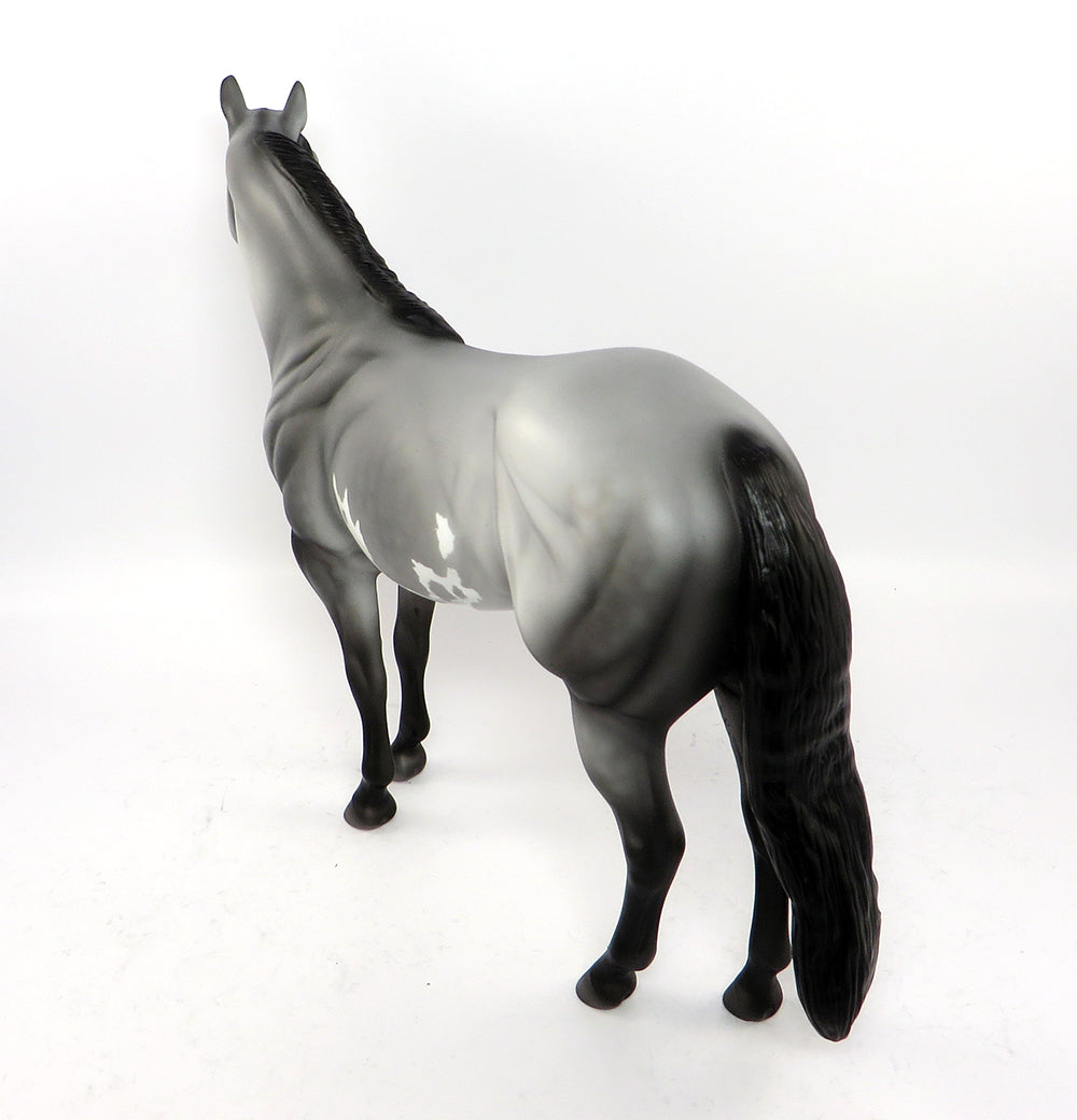 DERRY-OOAK DAPPLE GREY PINTO ISH MODEL HORSE 3/10