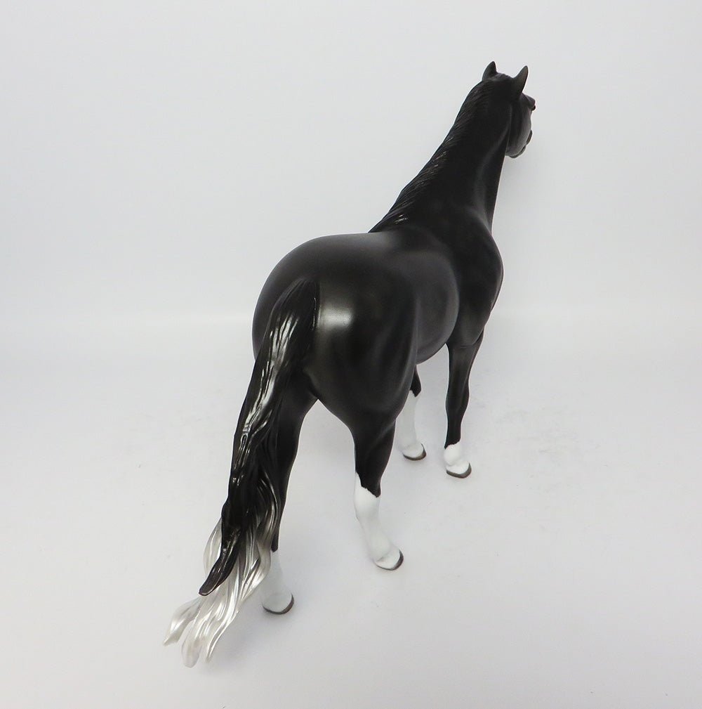 ARIAN-OOAK DAPPLE BLACK GOING GREY SPANISH MUSTANG MODEL HORSE 8/30/17