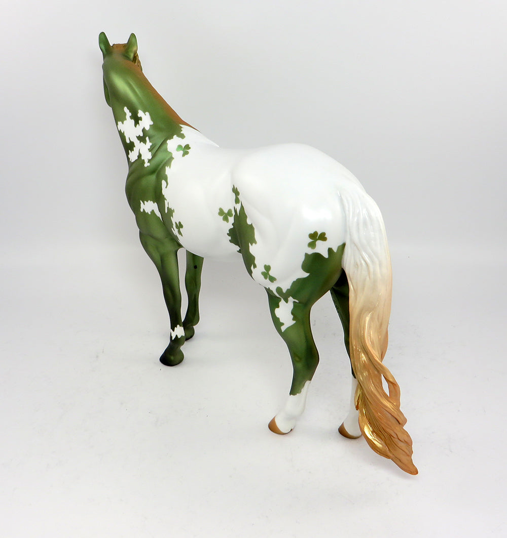 CLADAUGH-OOAK ST. PATRICK'S DAY MODEL HORSE BY SHERYL LEISURE 3/10