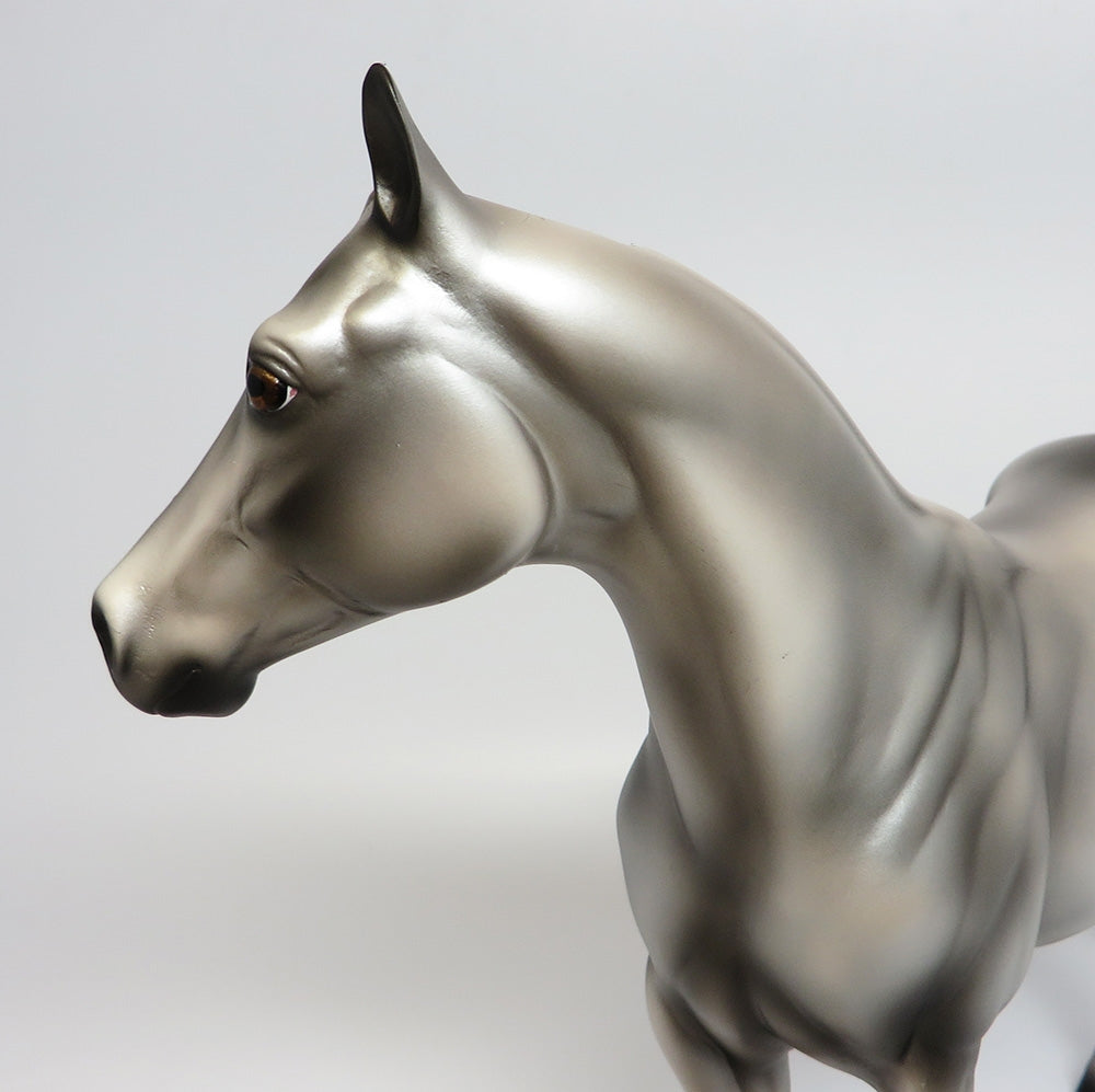 BLACK LUNA~LE-8 DAPPLE GREY ISH MODEL HORSE 9/20/17