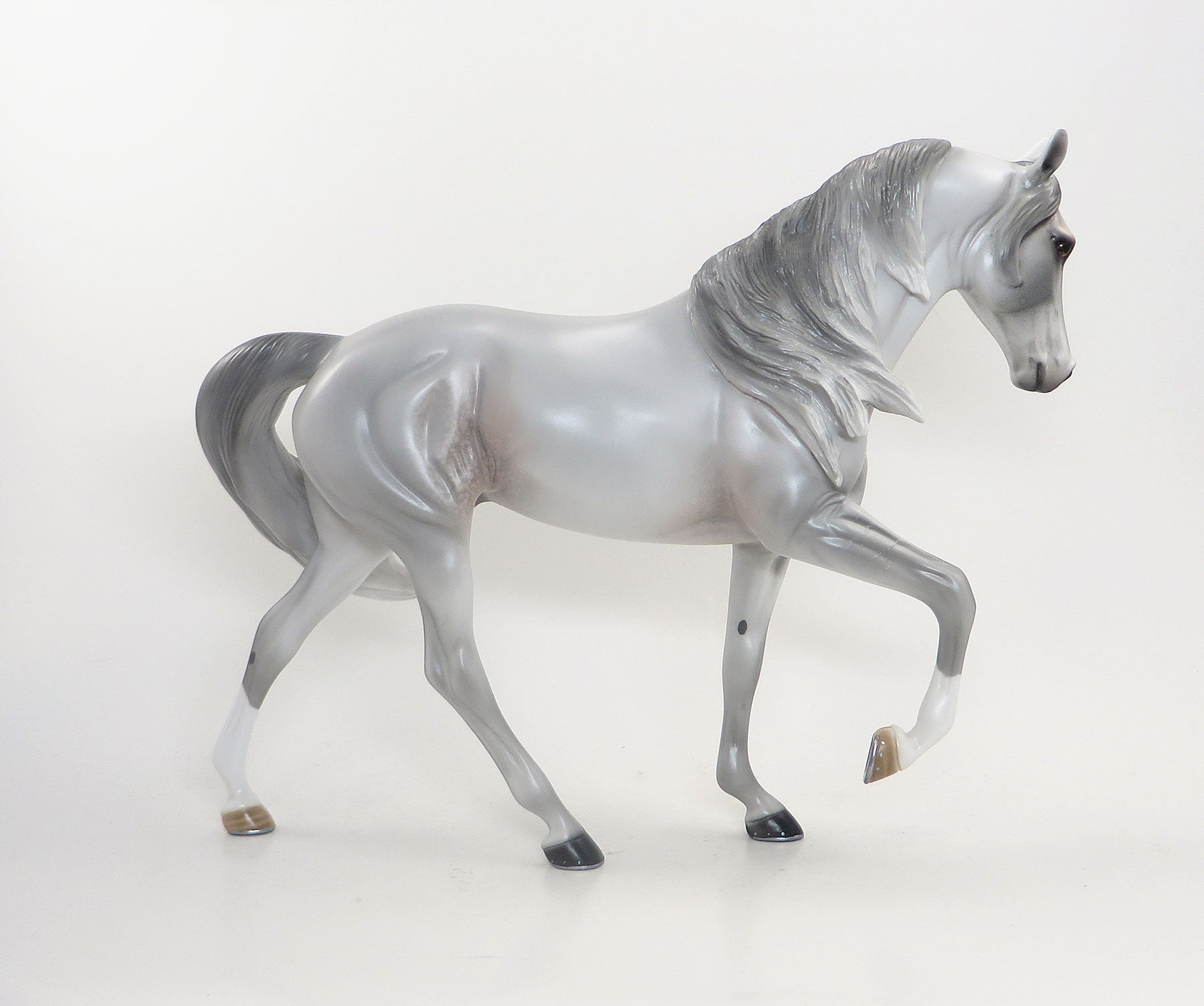 GOING PLATINUM - LE 4 Grey Tennessee Walker 8/7