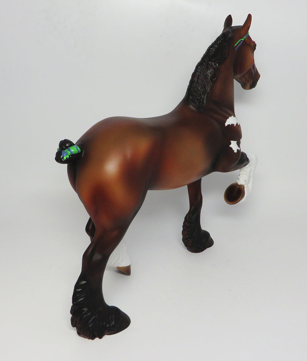 CHUBBY CHECKERS~OOAK BAY PAINT TROTTING DRAFTER MODEL HORSE 4/19