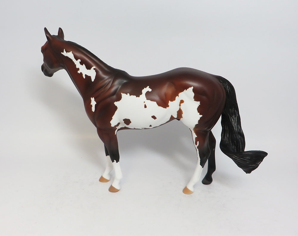 COACH - OOAK BAY PINTO ISH MODEL HORSE BY TANSLEY