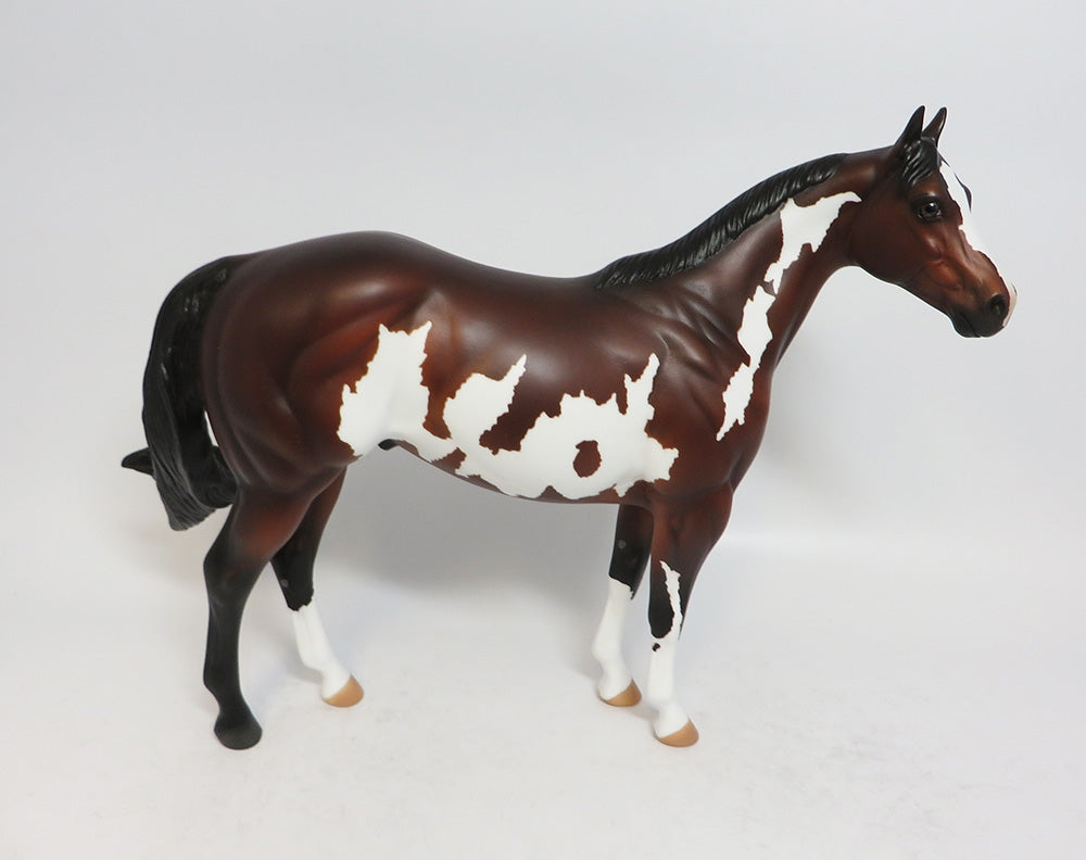 COACH - OOAK BAY PINTO ISH MODEL HORSE BY TANSLEY