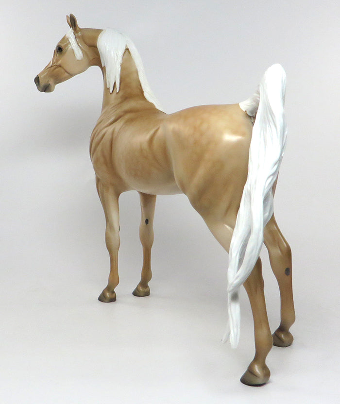 KING OF PERSIA-LE-3 DAPPLE PALOMINO ARABIAN MODEL HORSE EQ 2016 7/28