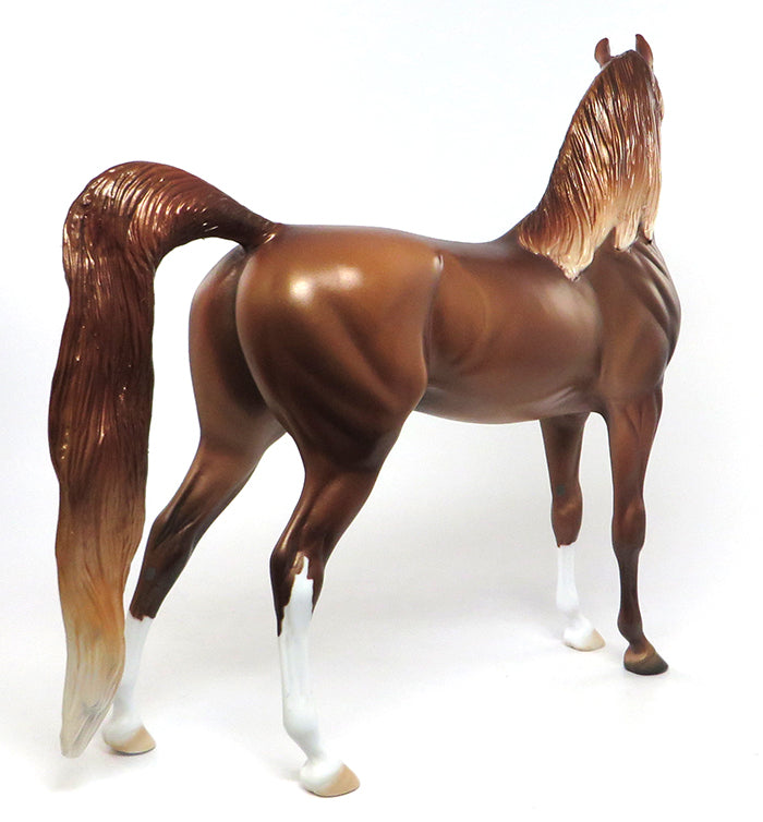 THE MAD HATTER-LE-3-CHESTNUT SABINO ARABIAN MODEL HORSE EQ 2016