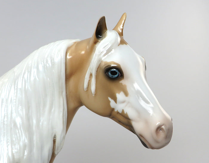 PETER PAN PALOMINO PAINT ISH MODEL HORSE EQ 2016 7/28