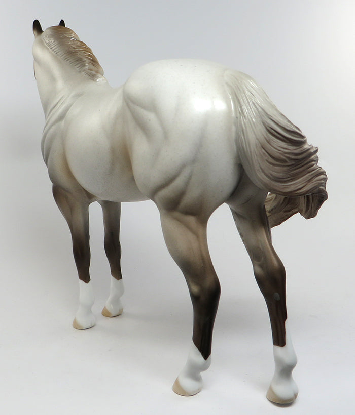 SAUCY BOY-LE-3 GRULLA ROAN ISH MODEL HORSE EQ 2016 7/28