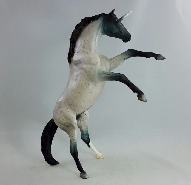 LELORE - Blue Roan Rearing Model Horse