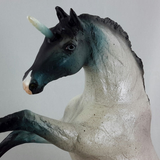 LELORE - Blue Roan Rearing Model Horse