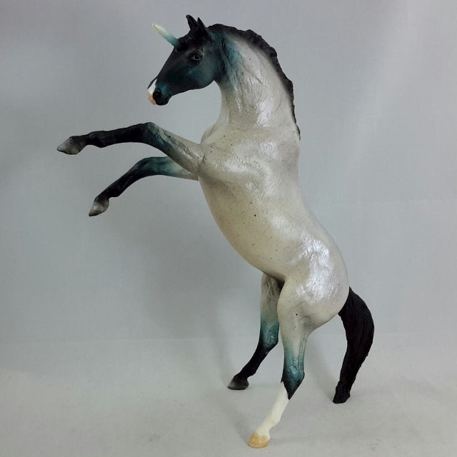 LELORE - Blue Roan Rearing Model Horse