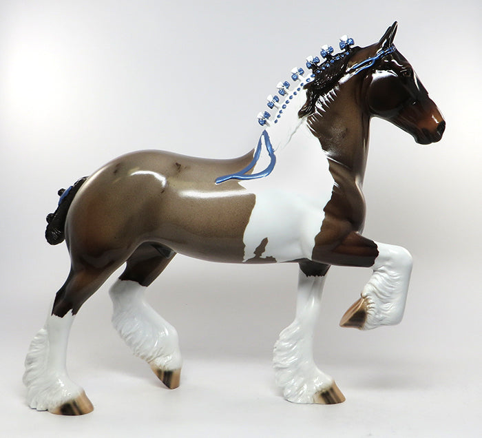 TRUSTY JOHN-LE-4 ROAN PAINT TROTTING DRAFTER MODEL HORSE EQ 2016 7/28