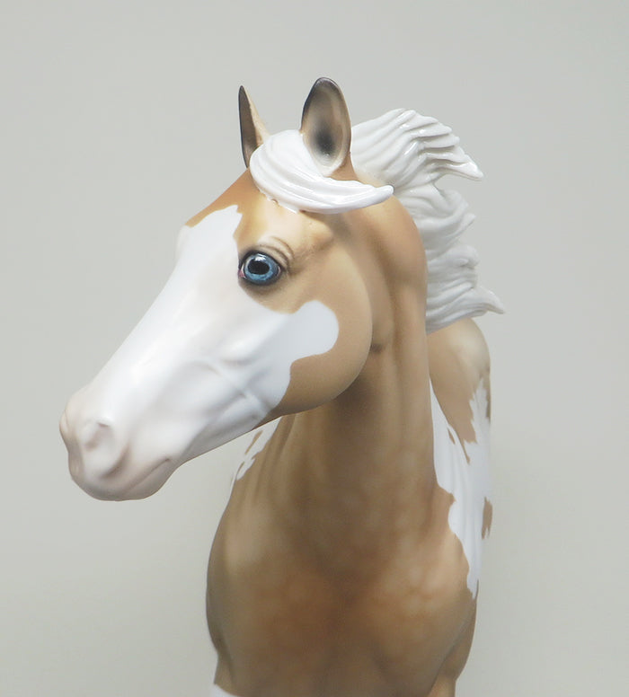 WATCH ME-LE-3 PALOMINO PAINT ISH MODEL HORSE 4/21