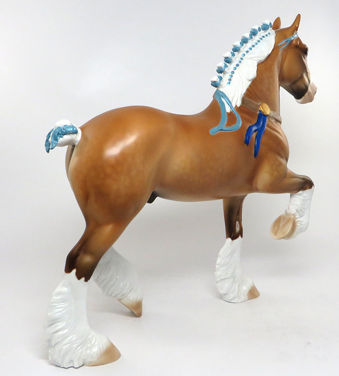 WESLEY-LE-4 SORREL TROTTING DRAFTER MODEL HORSE EQ 2016 7/28