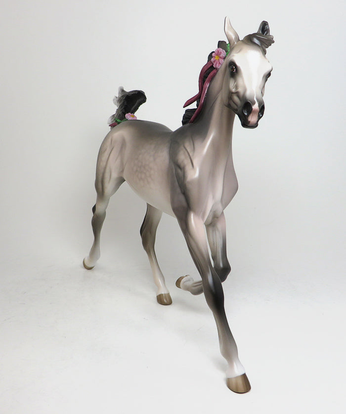 TINY VAL - GREY YEARLING ARABIAN WITH FLOWERS MODEL HORSE by SHERYL LEISURE - 1/22